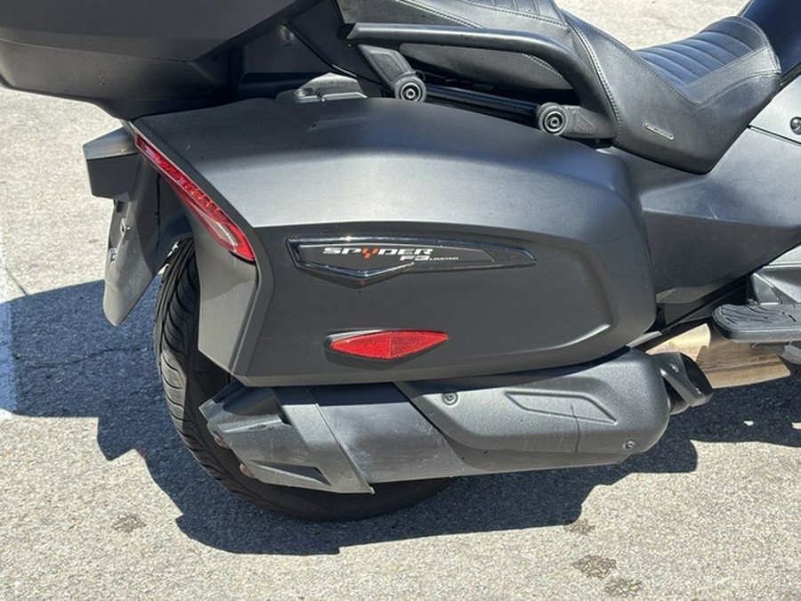 2023 Can-Am Spyder F3 Limited Dark Wheels