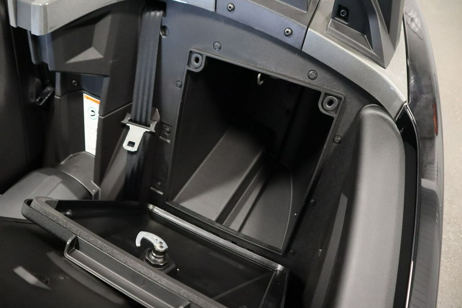 2025 Polaris Slingshot® Slingshot® SLR AutoDrive