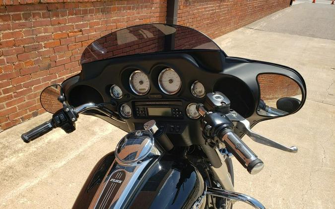 2006 Harley-Davidson Street Glide™ Base