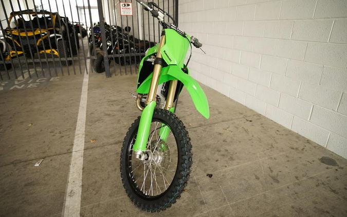 2024 Kawasaki KX450 - LIME GREEN