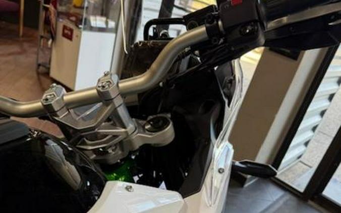 2026 Kawasaki KLE®500 SE ABS