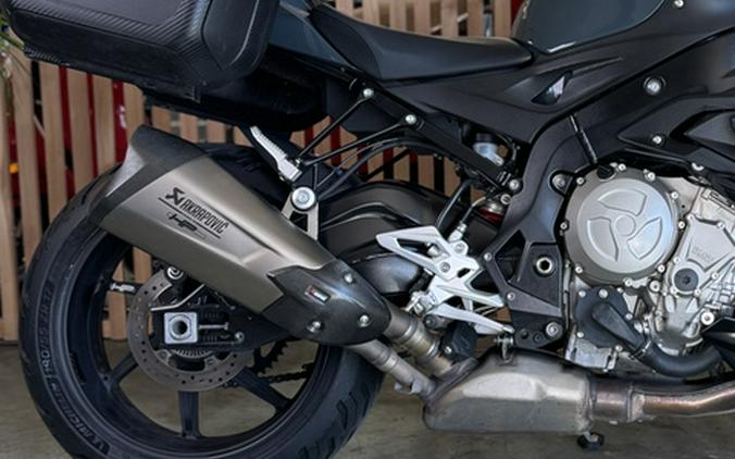 2017 BMW S 1000 R