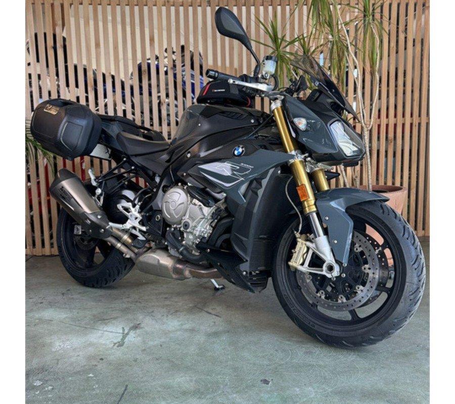 2017 BMW S 1000 R