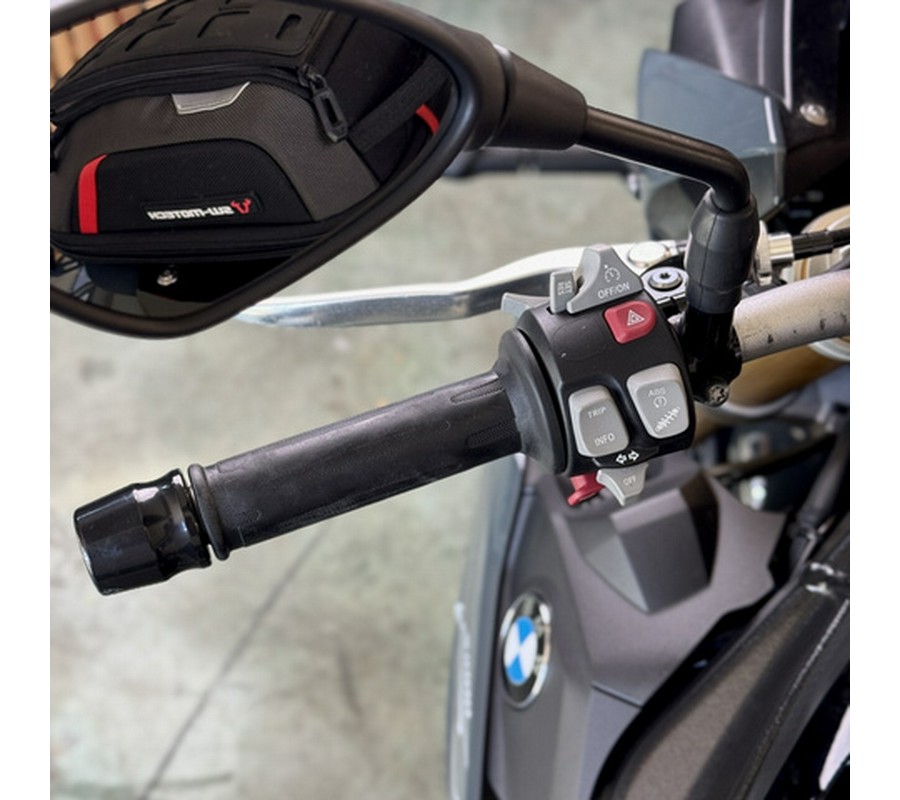 2017 BMW S 1000 R
