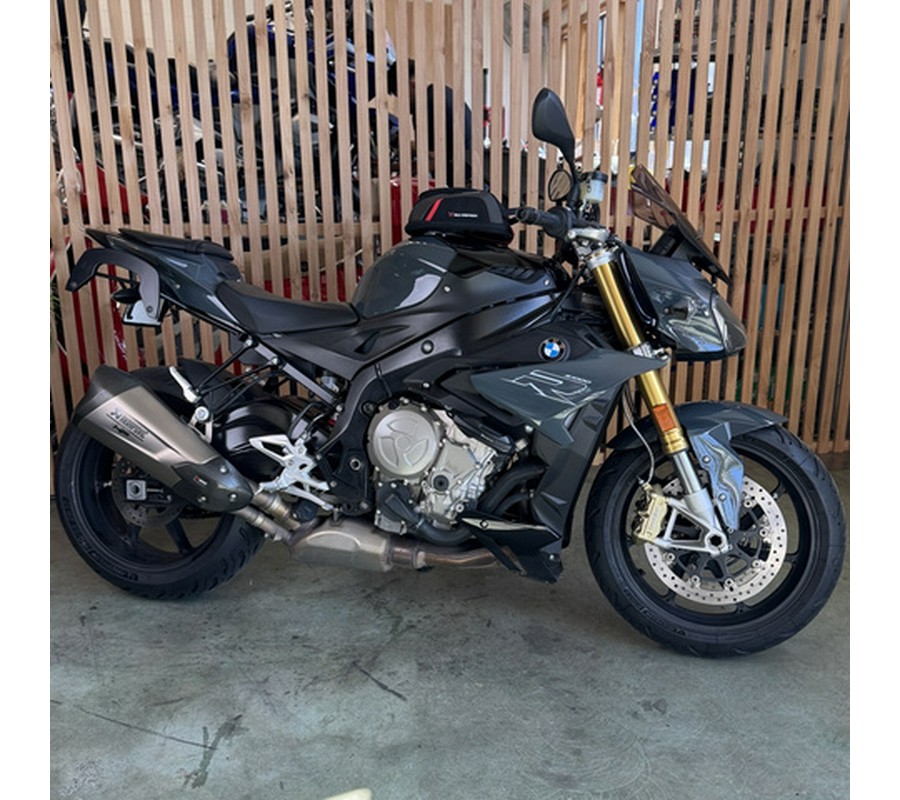 2017 BMW S 1000 R