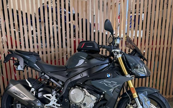 2017 BMW S 1000 R
