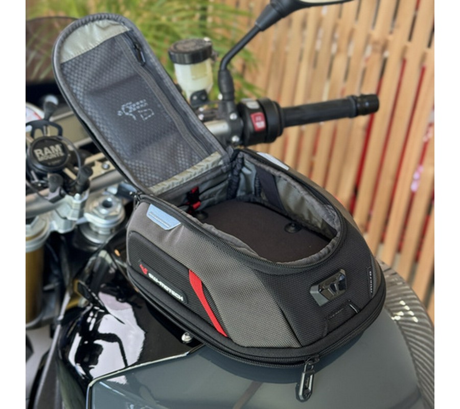 2017 BMW S 1000 R