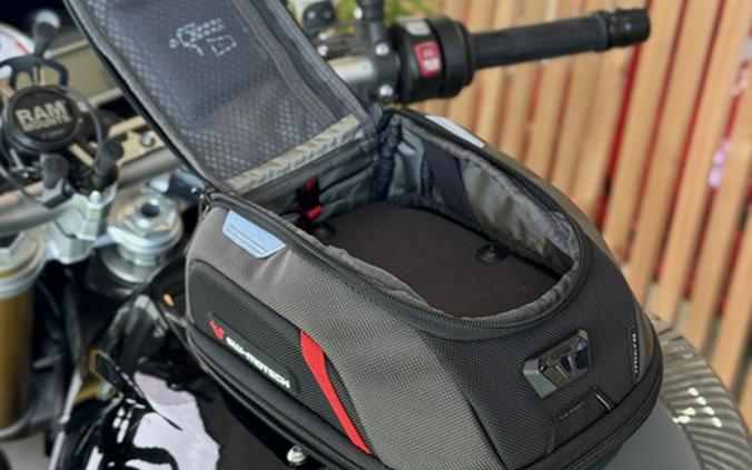 2017 BMW S 1000 R