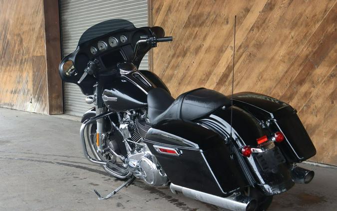 2021 Harley-Davidson Street Glide® Base