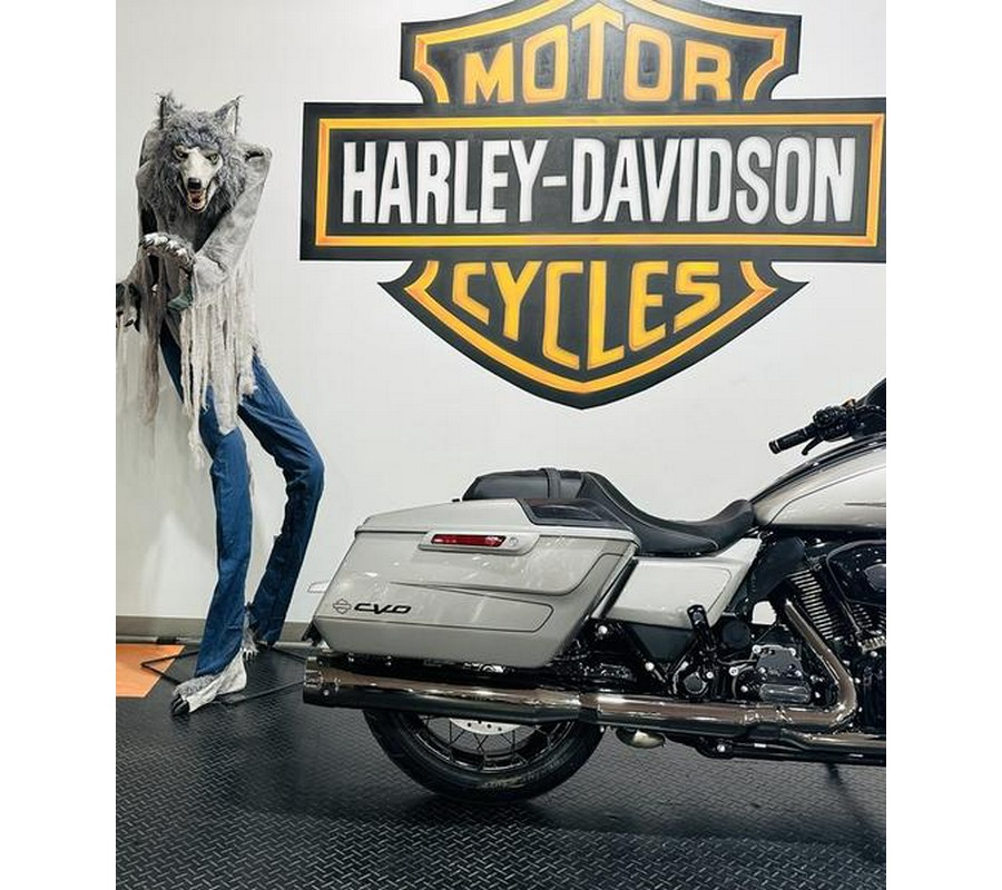 2023 Harley-Davidson® FLHXSE - CVO™ Street Glide®