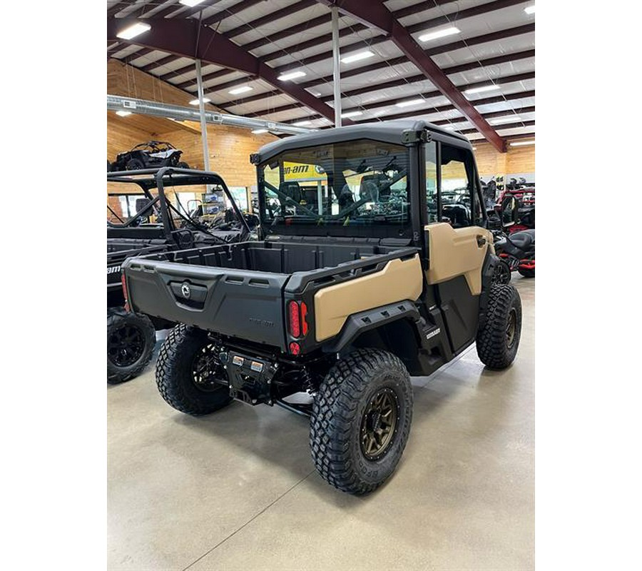 2024 Can-Am Defender DPS CAB