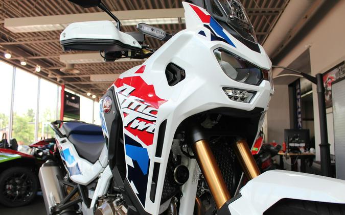 2025 Honda Africa Twin Adventure Sports ES