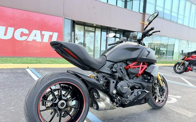 2022 Ducati Diavel 1260 S Total Black