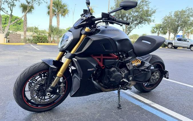 2022 Ducati Diavel 1260 S Total Black