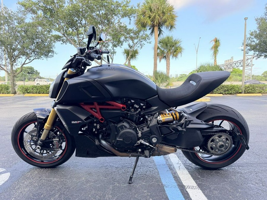 2022 Ducati Diavel 1260 S Total Black