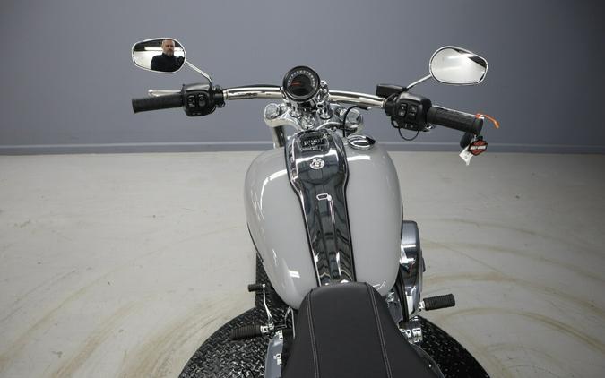 2025 Harley-Davidson Breakout