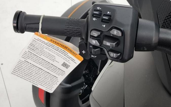 2025 Can-Am® Spyder RT Limited Platine Wheels