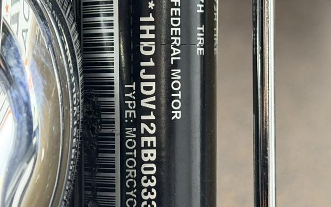 2014 Harley-Davidson® Softail® Deluxe SAND PRL/C BRWN W/ PINSTRIP