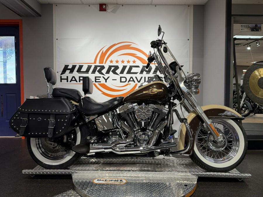 2014 Harley-Davidson® Softail® Deluxe SAND PRL/C BRWN W/ PINSTRIP