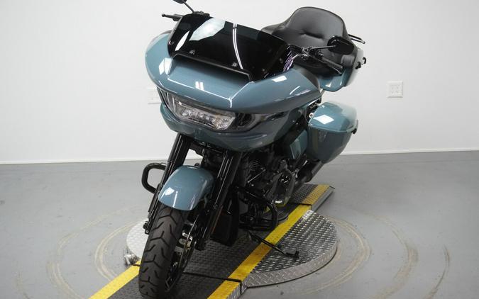 2024 Harley-Davidson® Road Glide® Sharkskin Blue - Black Finish