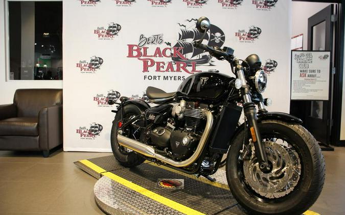 2026 Triumph BONNEVILLE BOBBER