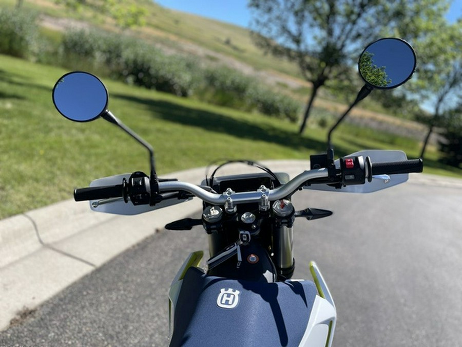 2027 Husqvarna Enduro 701