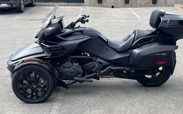 2025 Can-Am® Spyder F3 Limited Dark Wheels