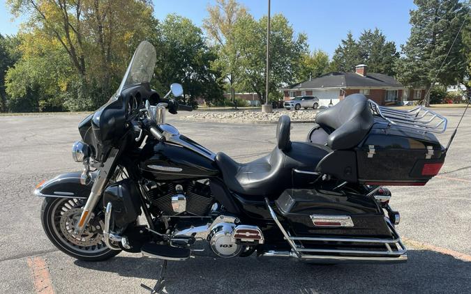 2013 Harley-Davidson® Electra Glide® Ultra Limited Vivid Black