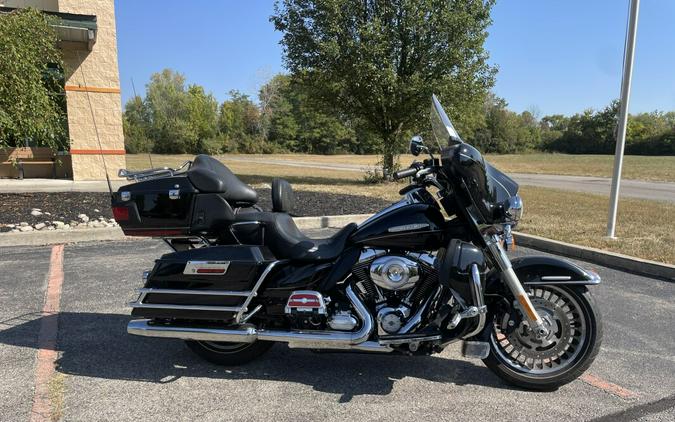 2013 Harley-Davidson® Electra Glide® Ultra Limited Vivid Black