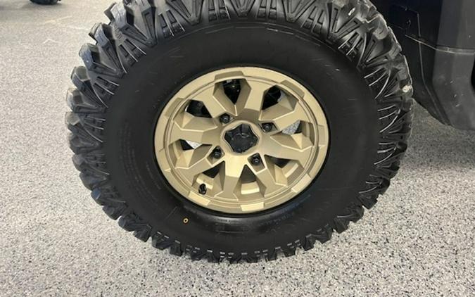 2025 Can-Am® Defender Limited HD10