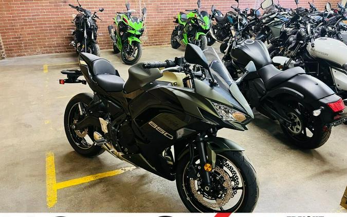 2024 Kawasaki Ninja® 650 Base