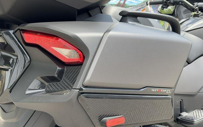 2025 Can-Am® Spyder RT Limited Dark Wheels