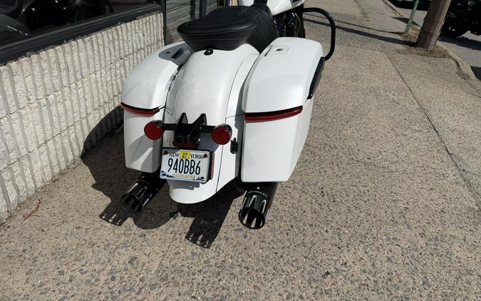 2019 Indian Chieftain® Dark Horse® ABS