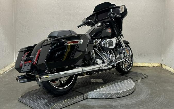 Harley-Davidson Street Glide® 2024 FLHX 84445530 VIVID BLACK