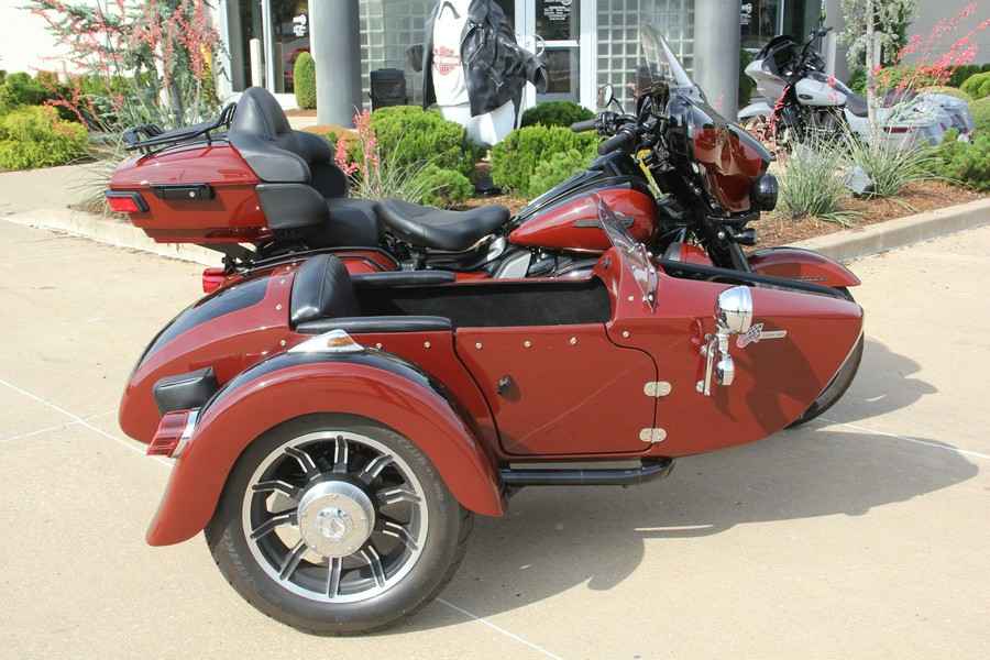 2024 Harley-Davidson Ultra Limited with Color Match Champion Sidecar