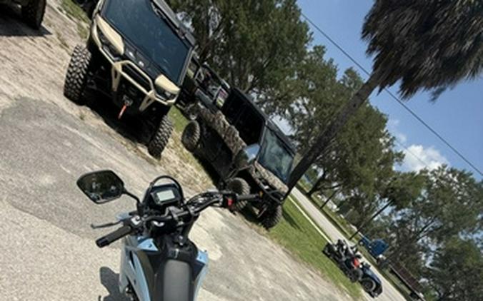 2025 Suzuki DR-Z 4SM