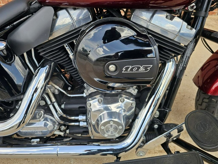 2016 Harley-Davidson Softail® Slim®