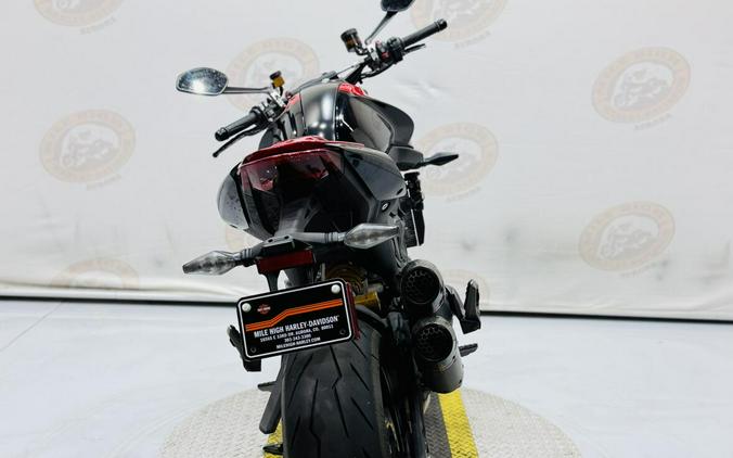 2023 Ducati Monster SP