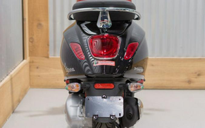 2023 Vespa Primavera 150 Disney Mickey Mouse Edition