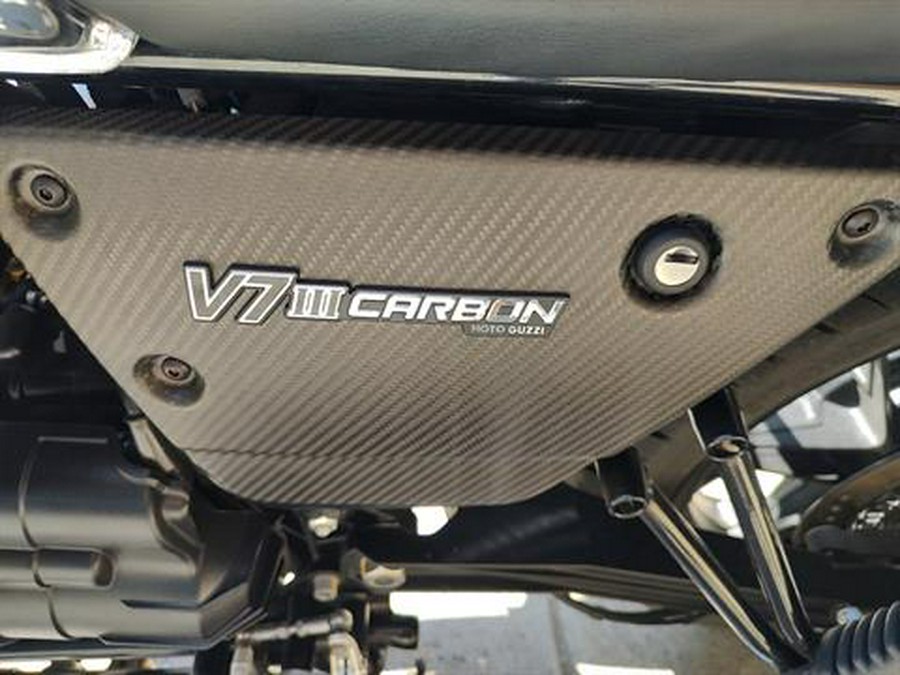 2018 Moto Guzzi V7 III Carbon Shine