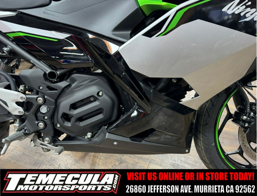 2024 Kawasaki Ninja® e-1 ABS