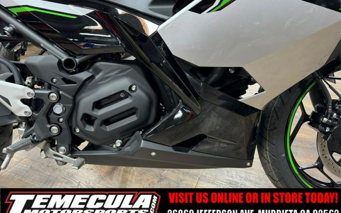 2024 Kawasaki Ninja® e-1 ABS