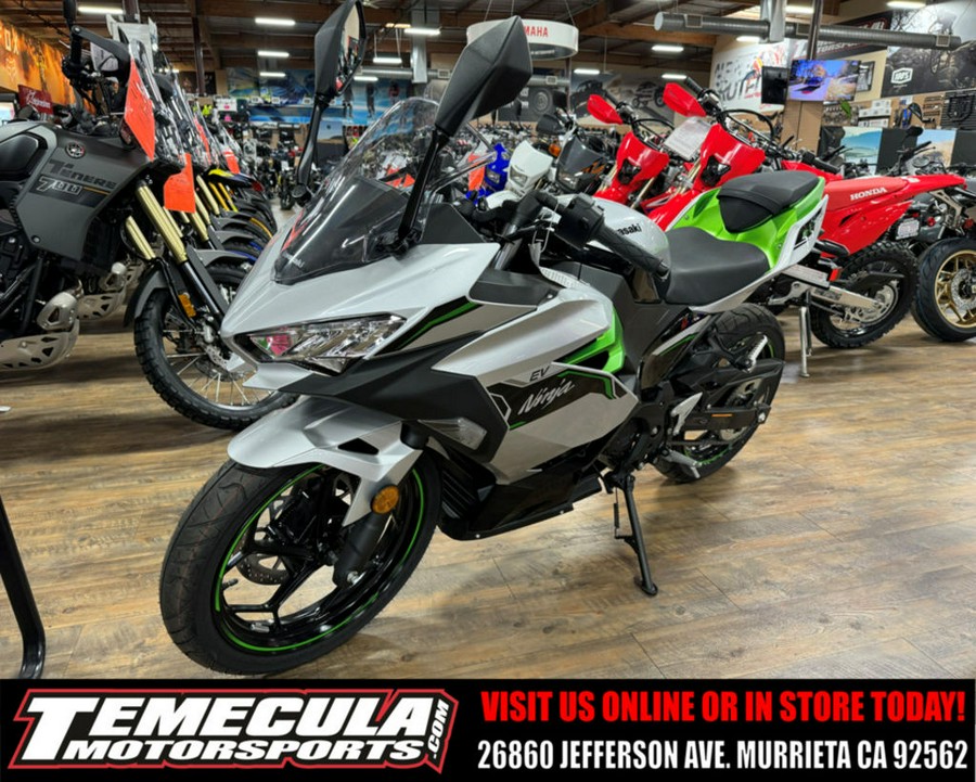 2024 Kawasaki Ninja® e-1 ABS