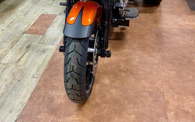 2019 FLRT- Freewheeler®