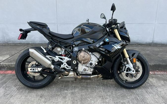 2024 BMW S 1000 R Black Storm Metallic