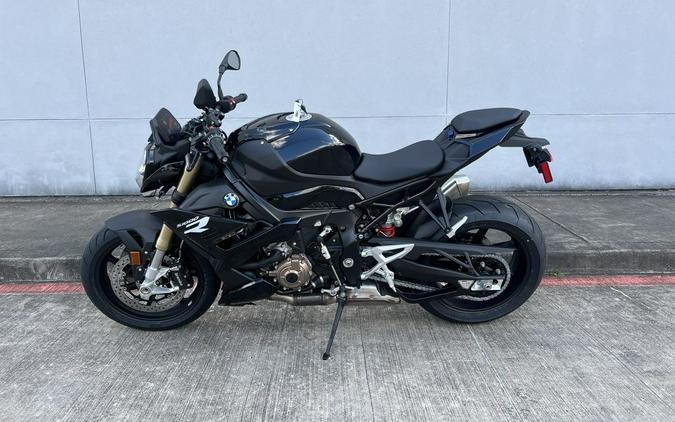 2024 BMW S 1000 R Black Storm Metallic