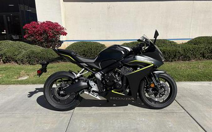 2026 Honda CBR650R E-Clutch