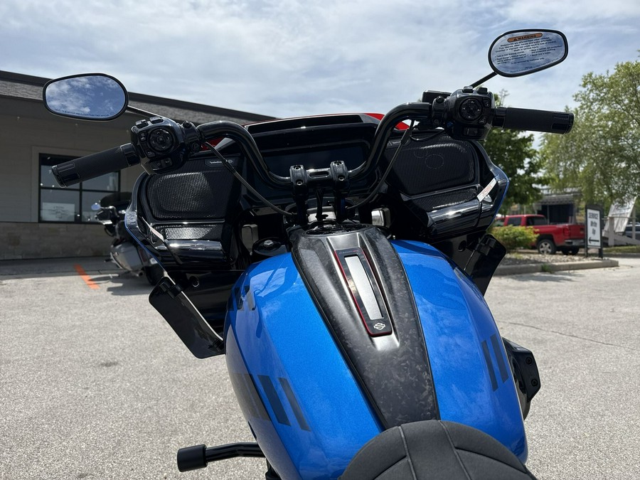 2026 Harley-Davidson® CVO Road Glide ST Electric Coast