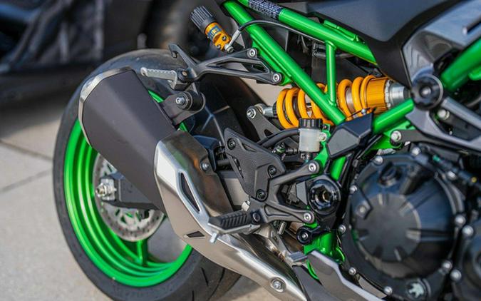 2025 Kawasaki Z900 SE ABS