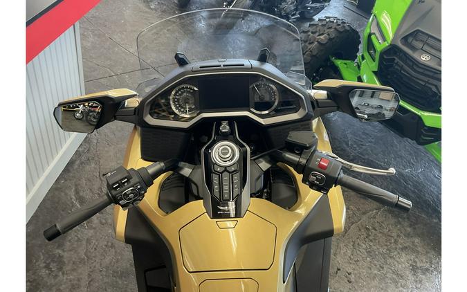 2025 Gold Wing Tour Automatic DCT - Honda